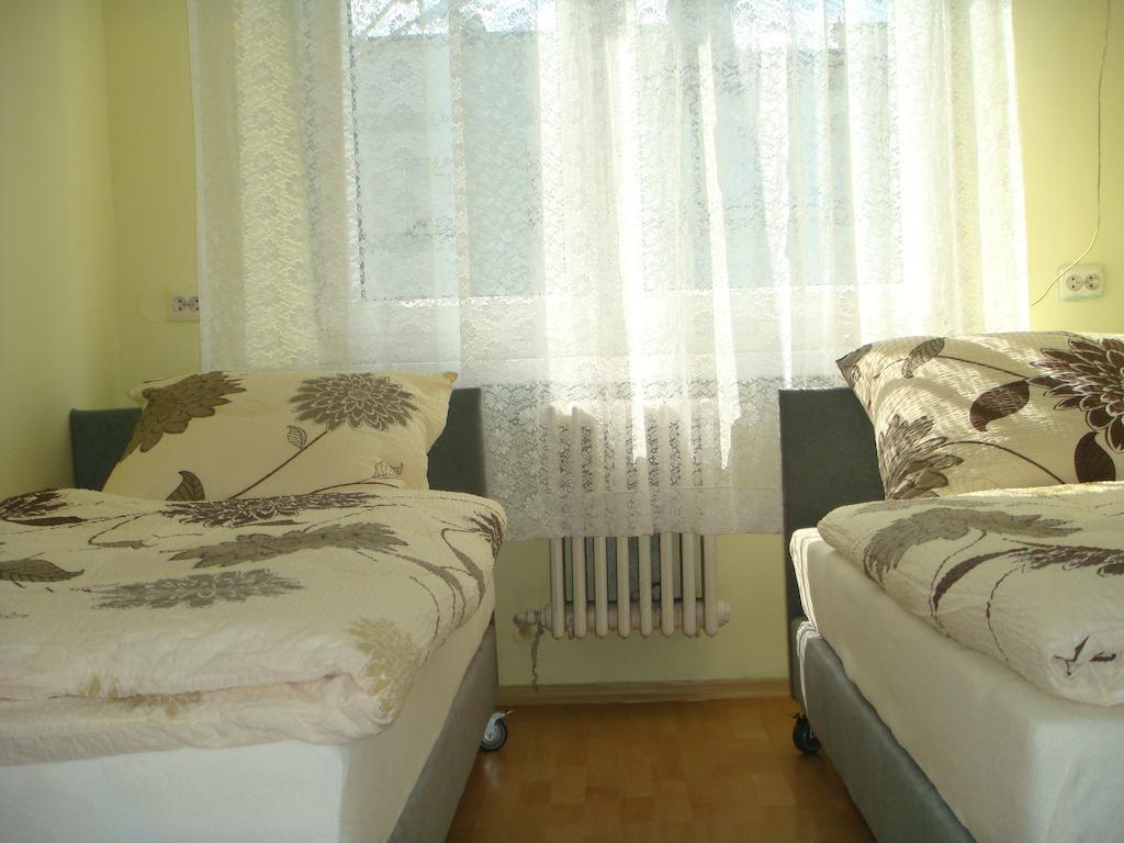 Hostel Omega Rzeszow Room photo